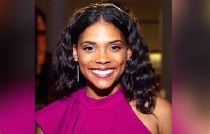 Bry Burrows Wiki, Age, Height, Boyfriend, Family, Nationality, Net