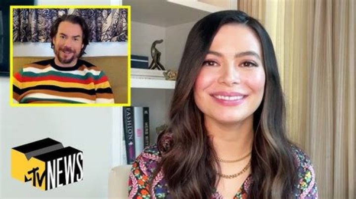 Jerry Trainor Interview Talks Miranda Cosgrove TikTok & iCarly Season 2